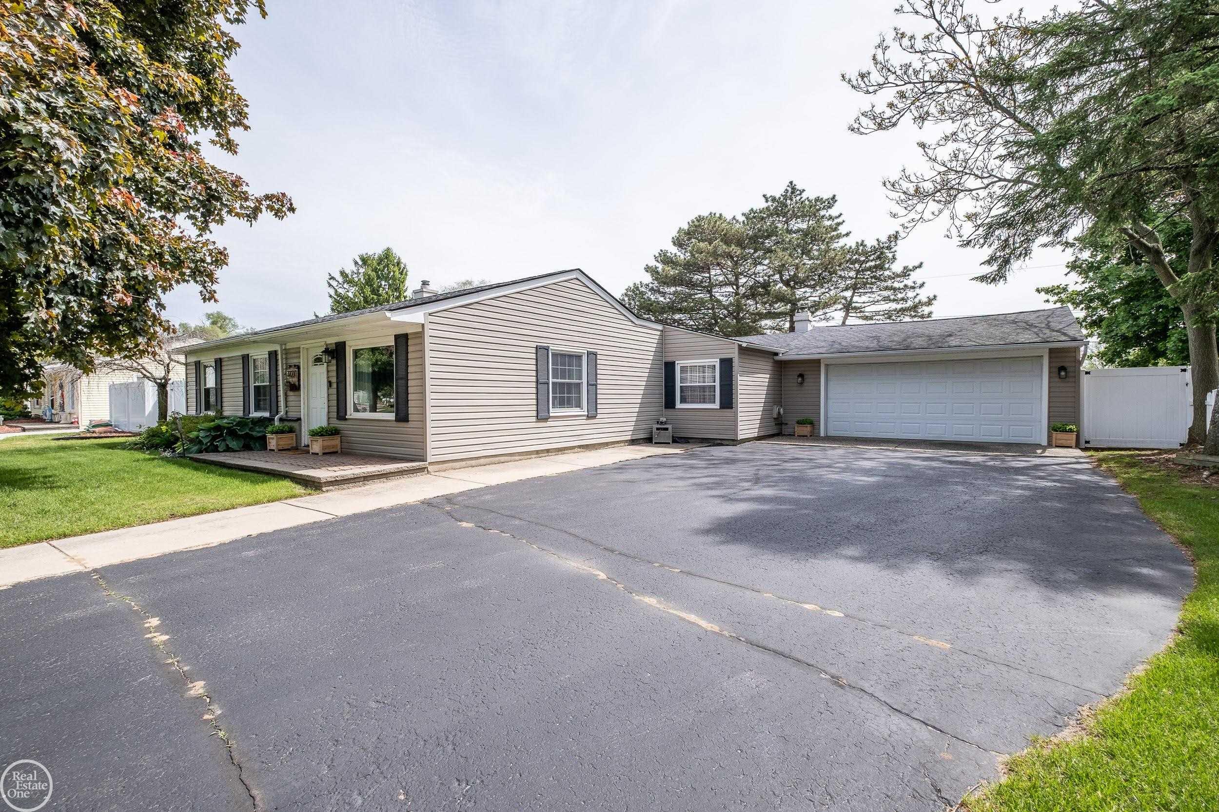 3227 Avon Manor Road Rochester Hills, MI 48307 - Photo 46 of 65 Gallery Image 46