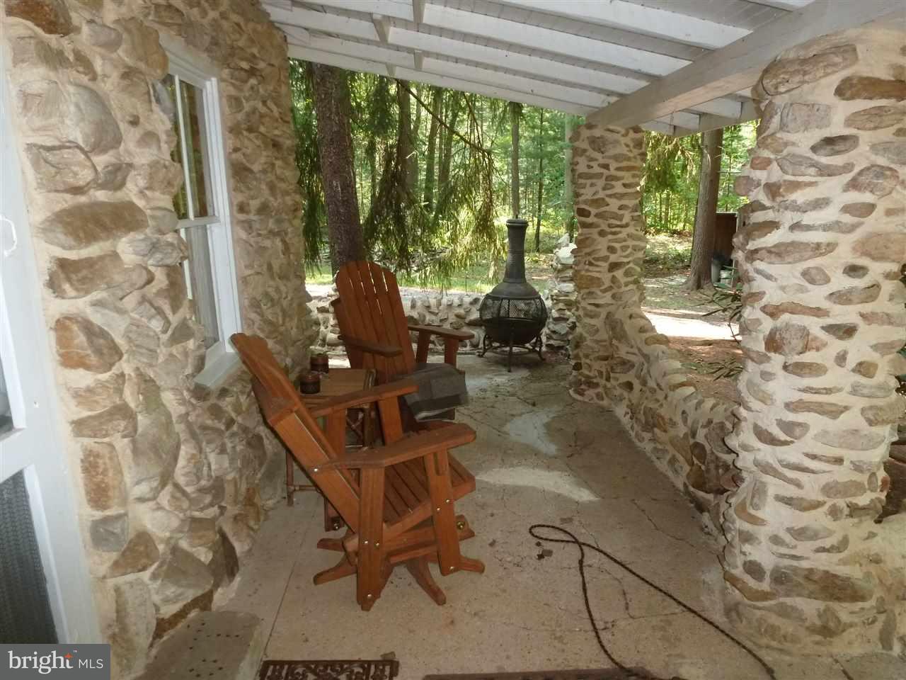 157 Cold Springs Road Carlisle, PA 17015 - Photo 5 of 18 Gallery Image 5