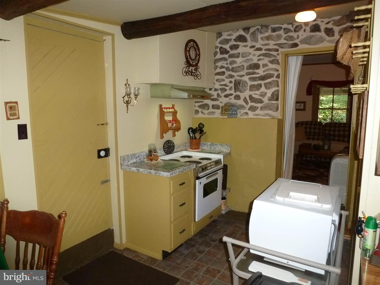 157 Cold Springs Road Carlisle, PA 17015 - Photo 10 of 18 Gallery Image 10