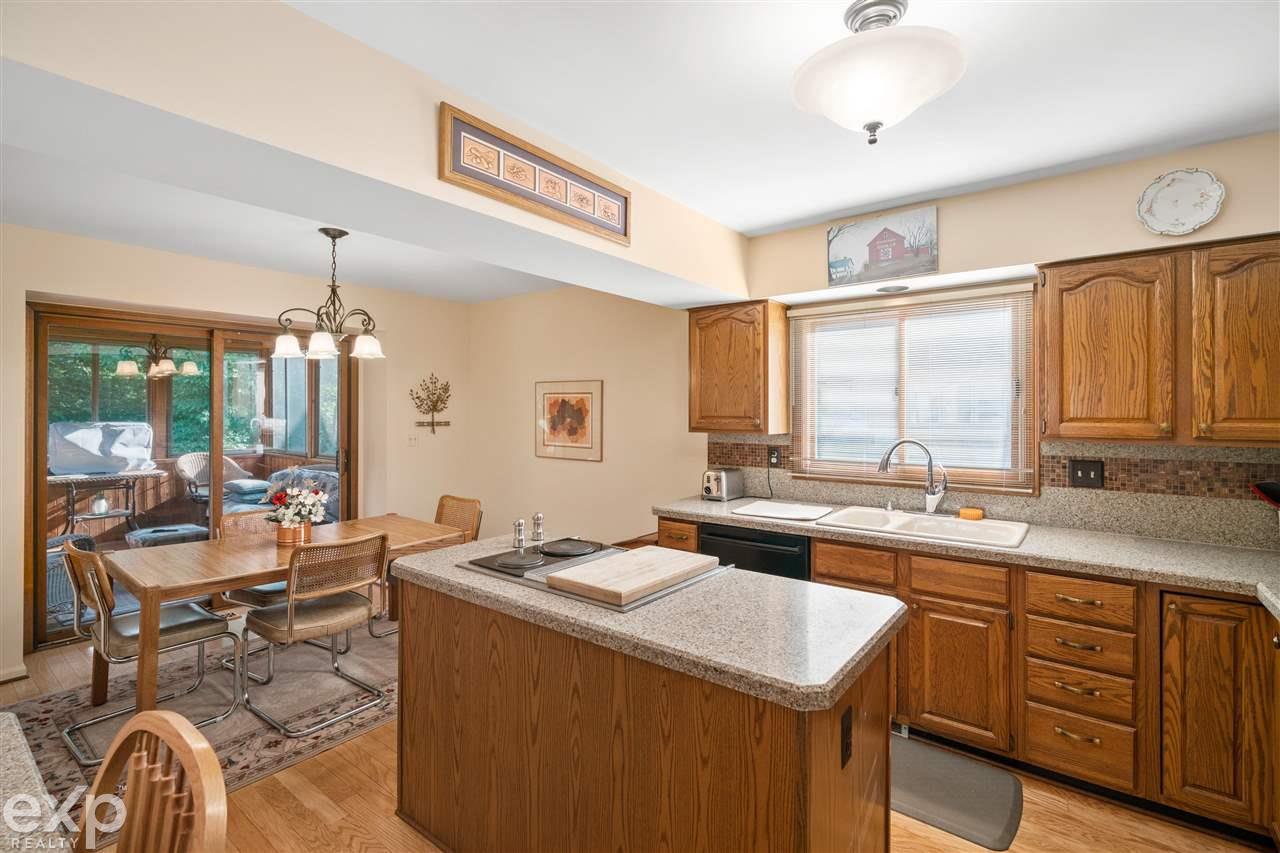 857 River Bend Drive Rochester Hills, MI 48307 - Photo 14 of 39