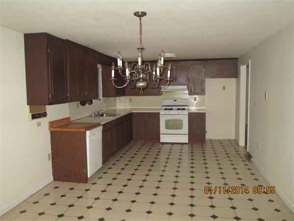 1 Knoll Road Holbrook, MA 02343 - Photo 2 of 10