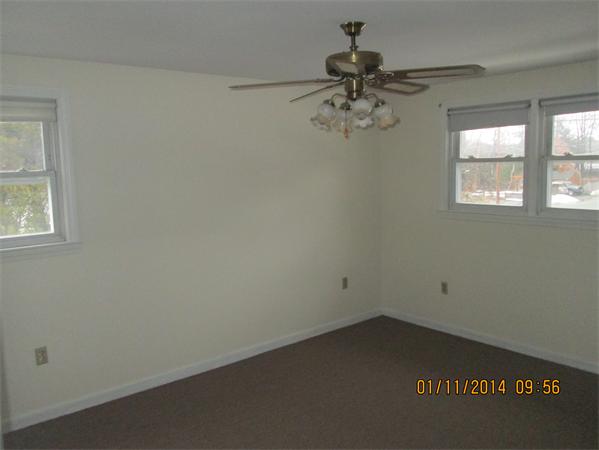 1 Knoll Road Holbrook, MA 02343 - Photo 6 of 10
