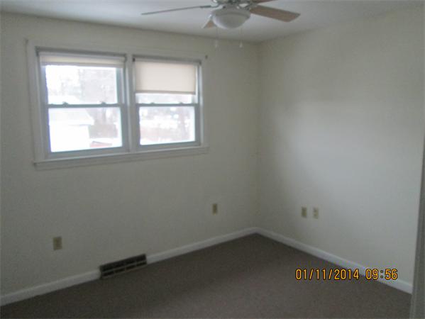 1 Knoll Road Holbrook, MA 02343 - Photo 7 of 10