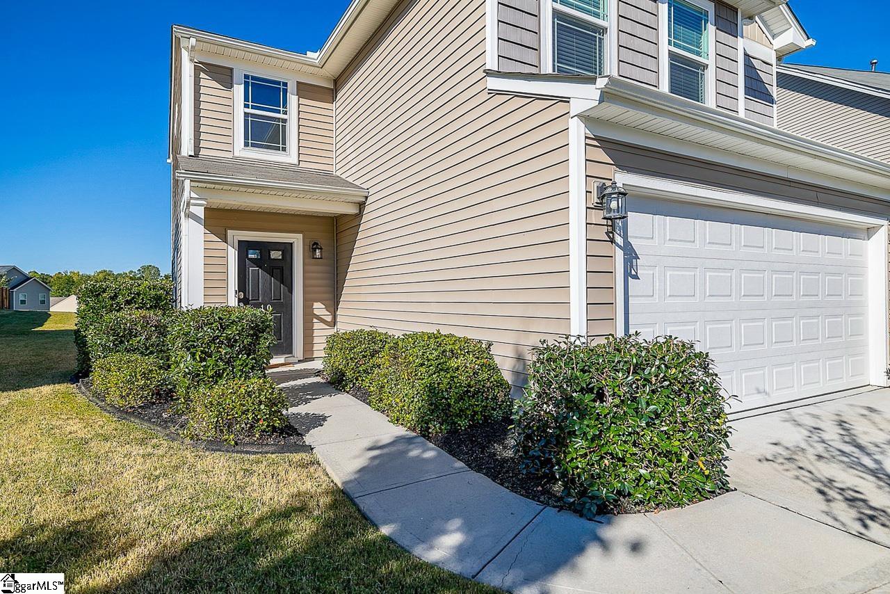 10 Remus Way Simpsonville, SC 29681 - Photo 3 of 32 Gallery Image 3