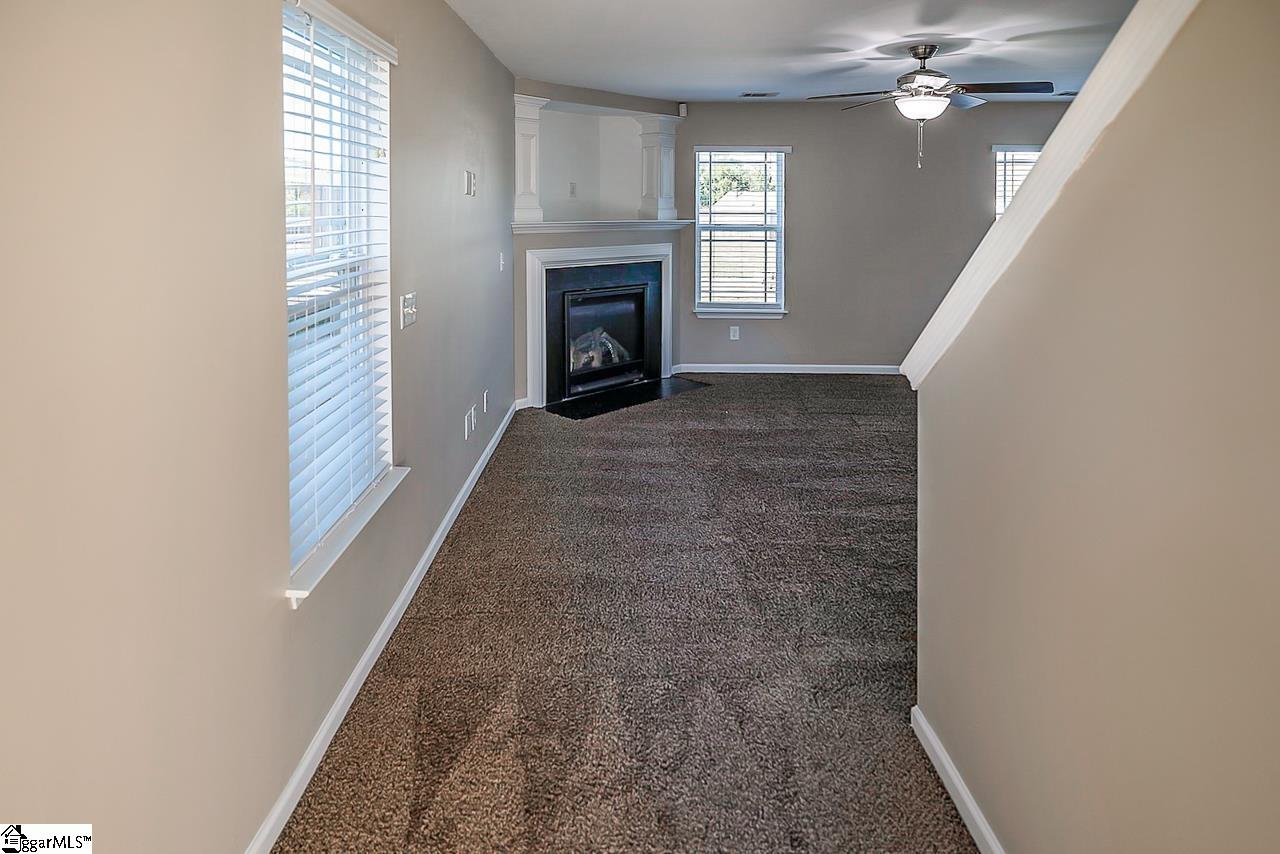10 Remus Way Simpsonville, SC 29681 - Photo 4 of 32 Gallery Image 4