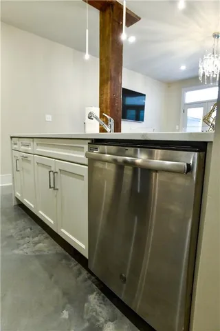 $599,000 | 614 Baronne Street, Unit 102, New Orleans, LA 70113