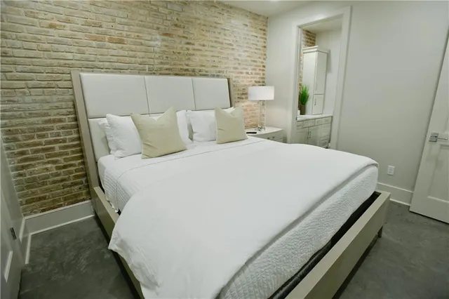 $599,000 | 614 Baronne Street, Unit 102, New Orleans, LA 70113