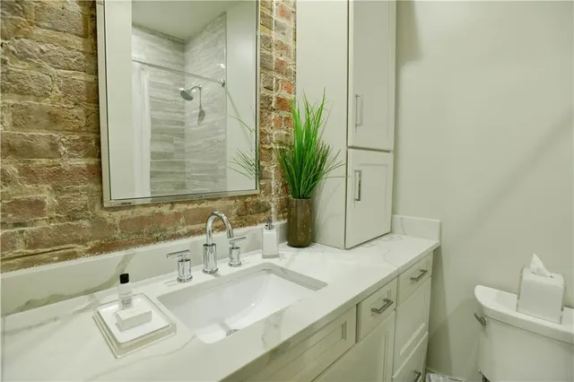 $599,000 | 614 Baronne Street, Unit 102, New Orleans, LA 70113