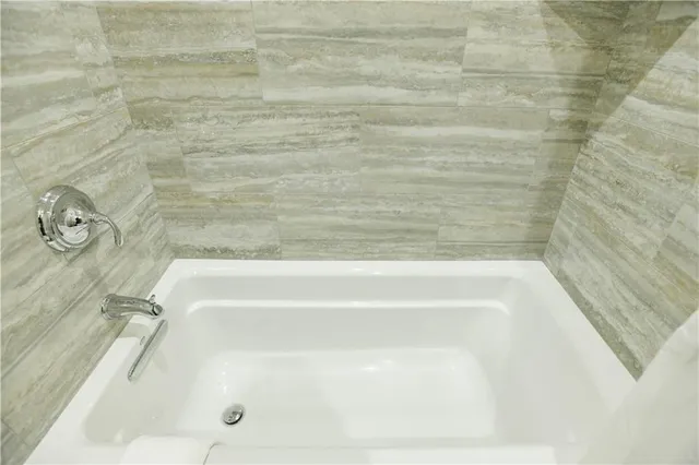 $599,000 | 614 Baronne Street, Unit 102, New Orleans, LA 70113