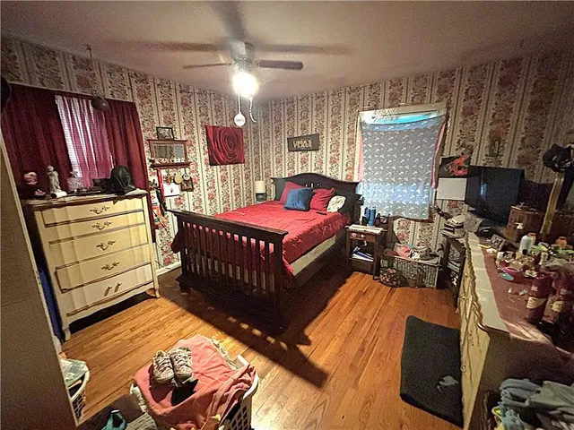 $130,000 | 407 East 3rd Street, Creighton, MO 64739