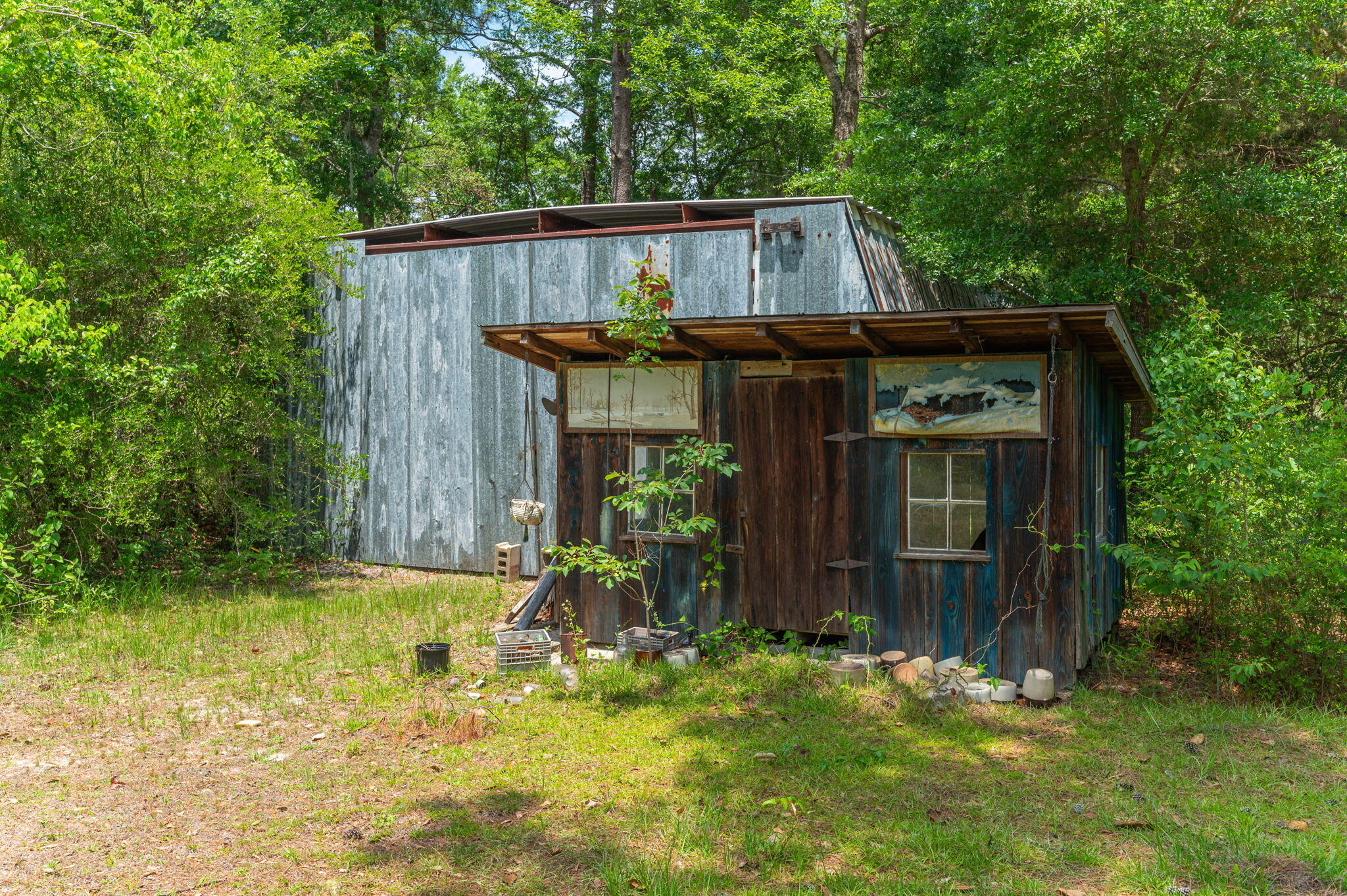 19494 Highway 331 Freeport, FL 32439 - Photo 21 of 36 a view of a house with backyard and sitting area