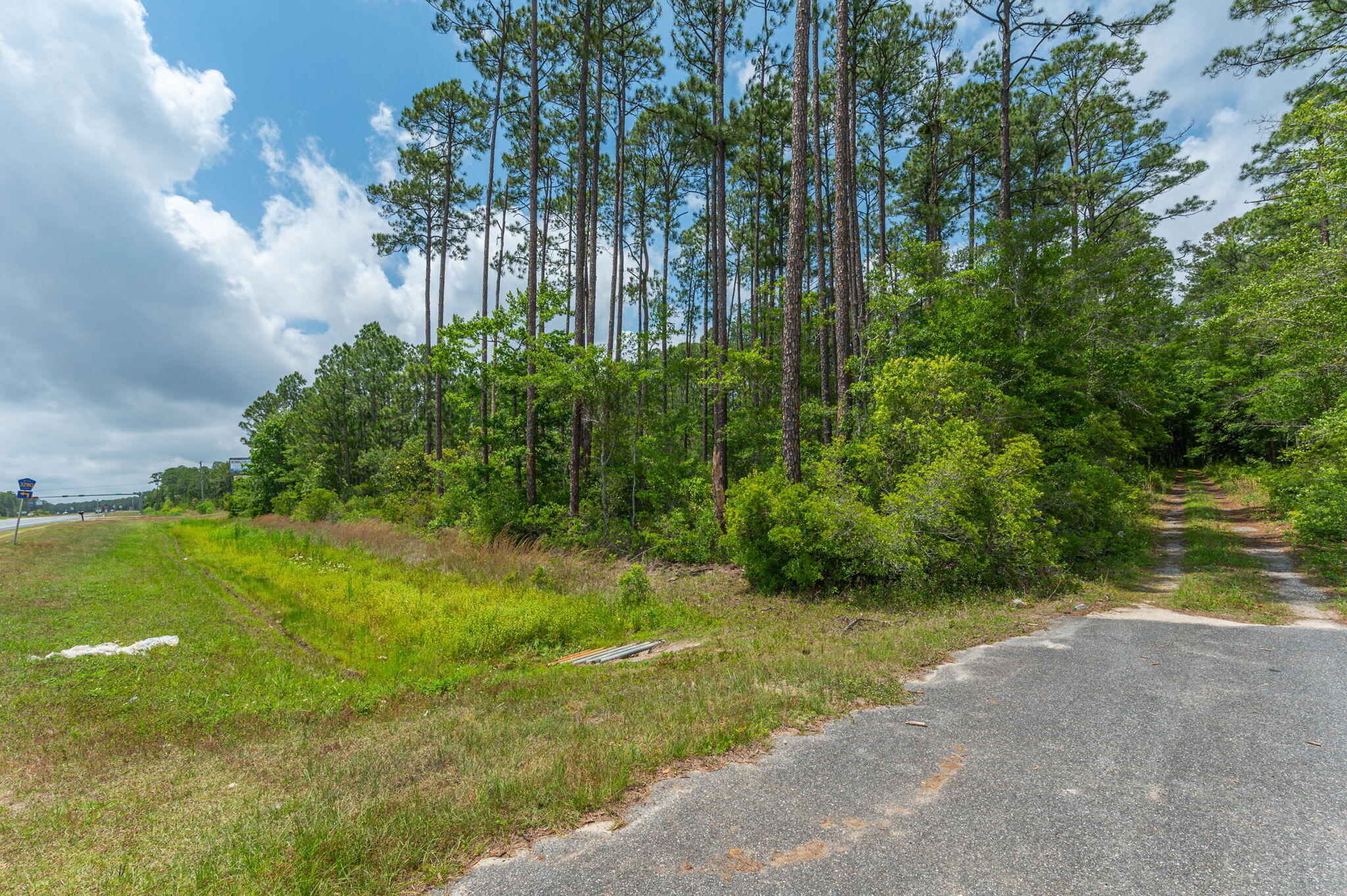 19494 Highway 331 Freeport, FL 32439 - Photo 36 of 36 a view of an outdoor space and a yard