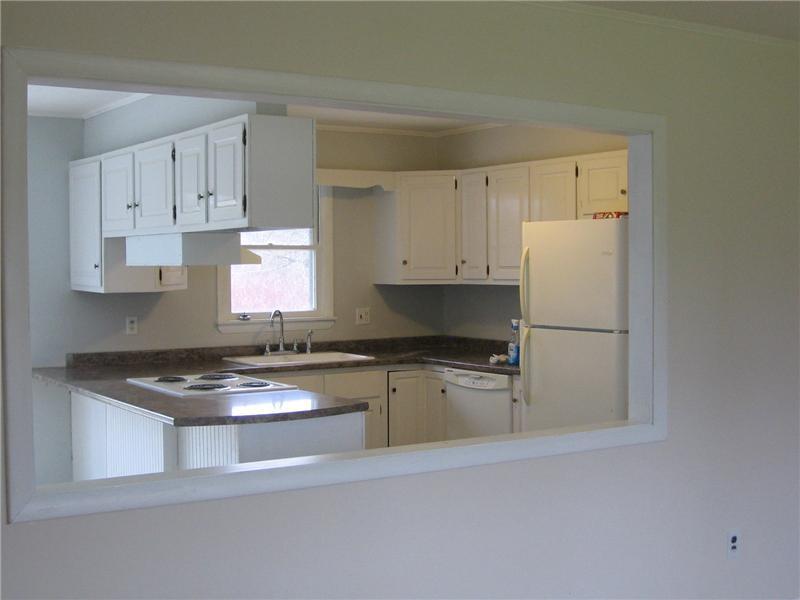 46 Old County Road Thomaston, ME 04861 - Photo 10 of 16 Kitchen.