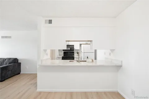 $239,500 | 539 Wright Street, Unit 305, Lakewood, CO 80228
