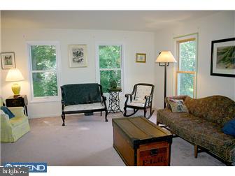 316 Lafayette Road Coatesville, PA 19320 - Photo 4 of 12 Living Room