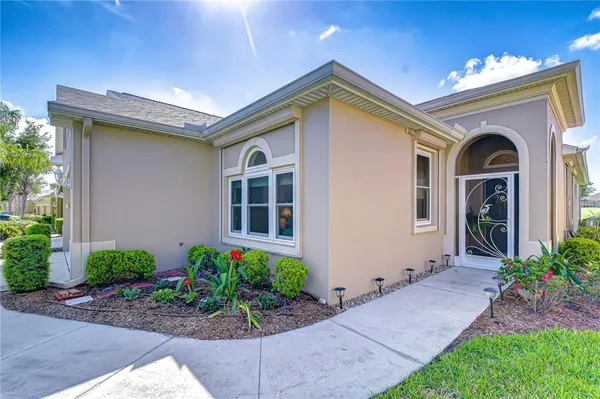 $385,000 | 984 Pembroke Point Way, Sun City Center, FL 33573
