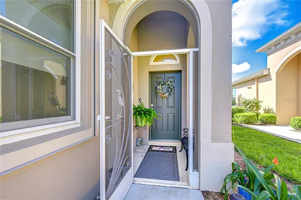 $385,000 | 984 Pembroke Point Way, Sun City Center, FL 33573