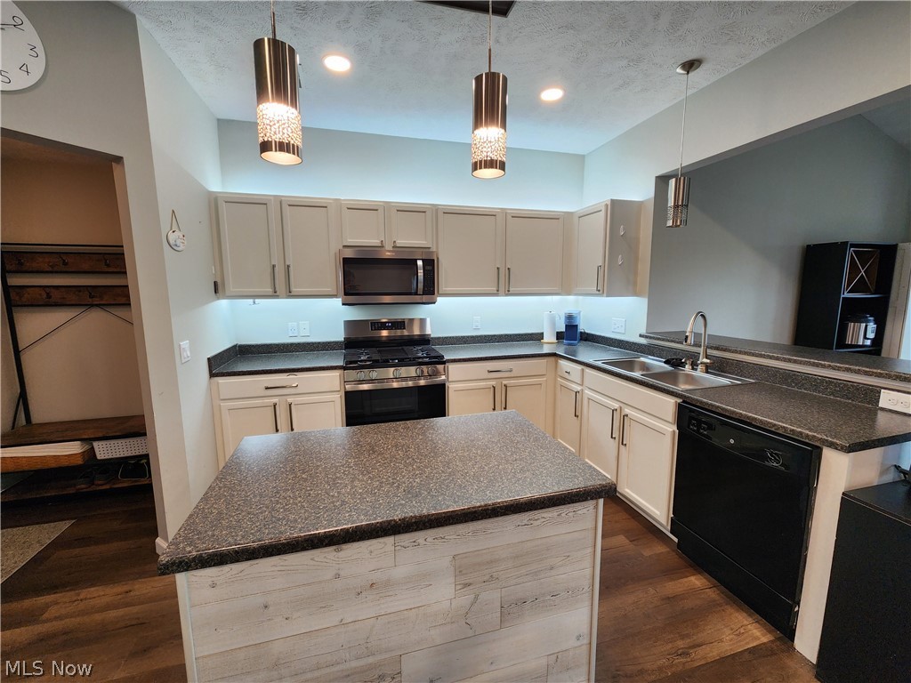 218 Stone Ridge Way Berea, OH 44017 - Photo 10 of 36