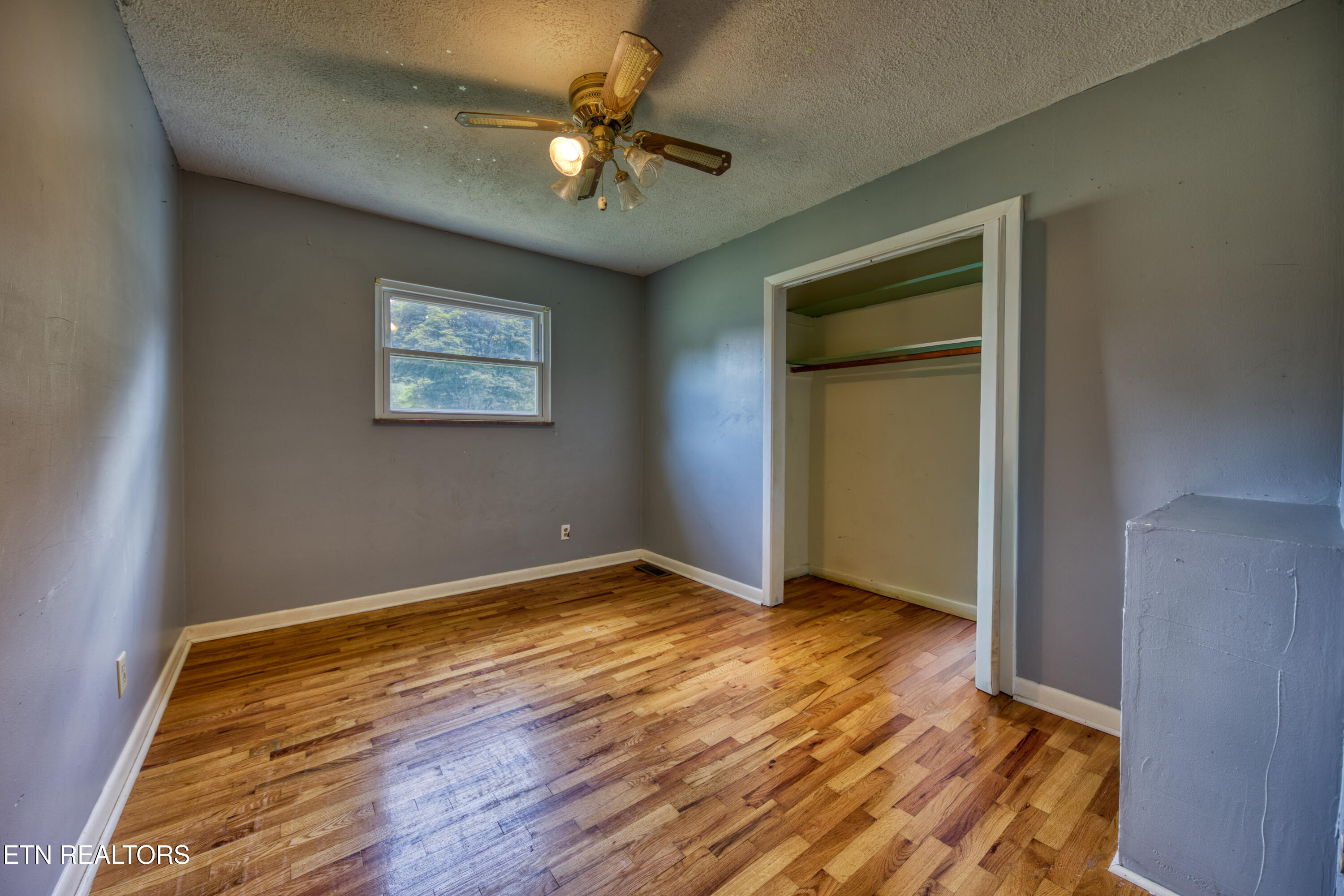 307 Anglers Cove Road Kingston, TN 37763 - Photo 30 of 44 0H3A9549_31_Original