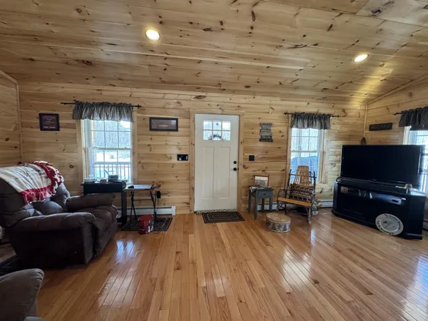 $1,200,000 | 8-40 Durgin Farm Road, Limington, ME 04049