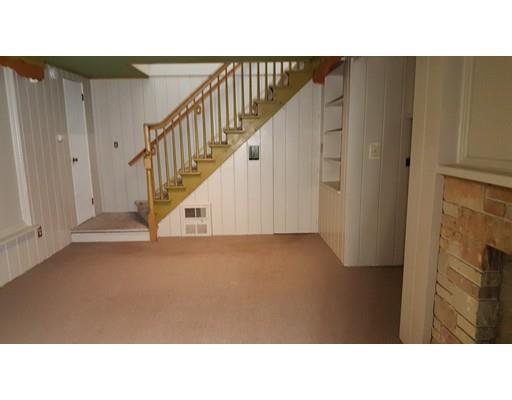 196 Marmon Street Springfield, MA 01129 - Photo 12 of 17 Gallery Image 12