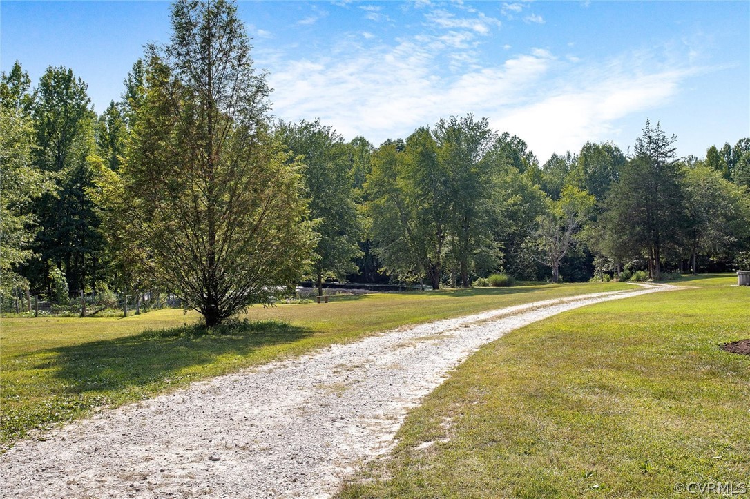 4895 Old Fredericksburg Road Gum Spring, VA 23065 - Photo 27 of 46