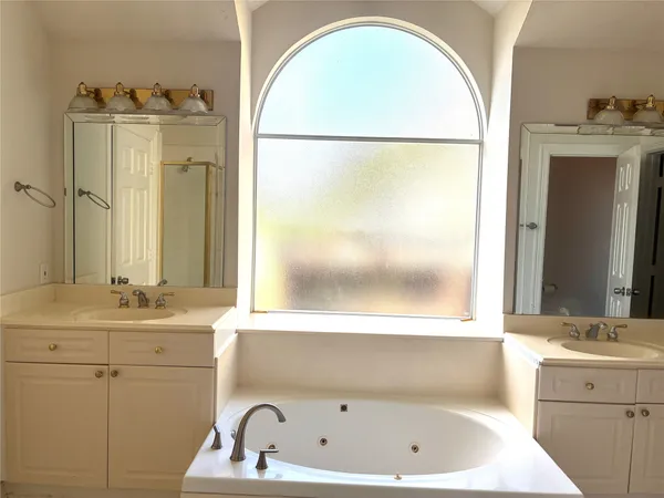 $2,700 | 2203 Summer Bay Court, Sugar Land, TX 77478