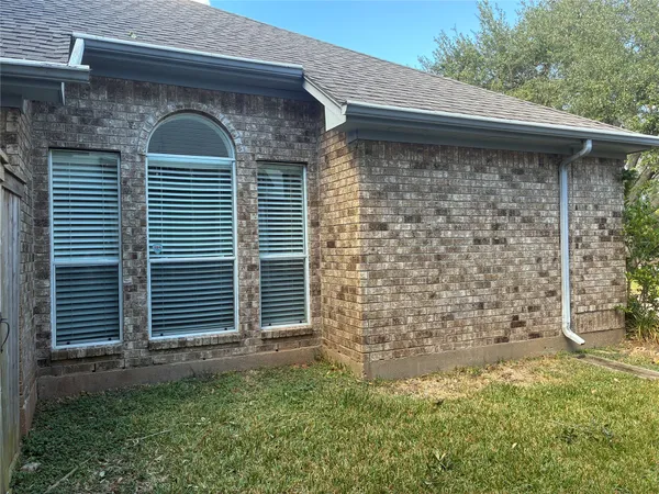 $2,700 | 2203 Summer Bay Court, Sugar Land, TX 77478