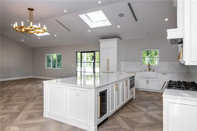 a close up view of a washer and dryer