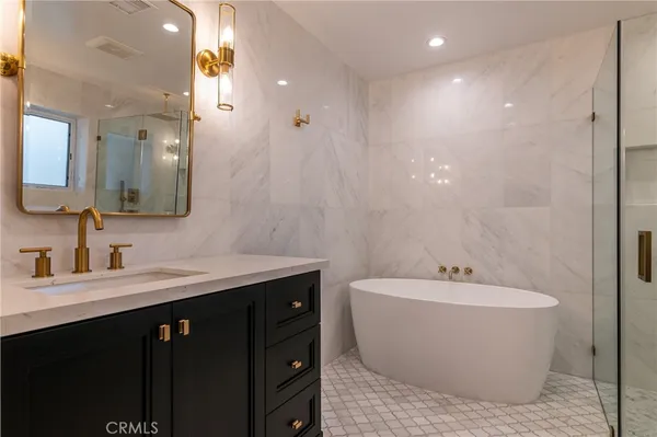 $3,945,000 | 3011 Frances Avenue, La Crescenta, CA 91214