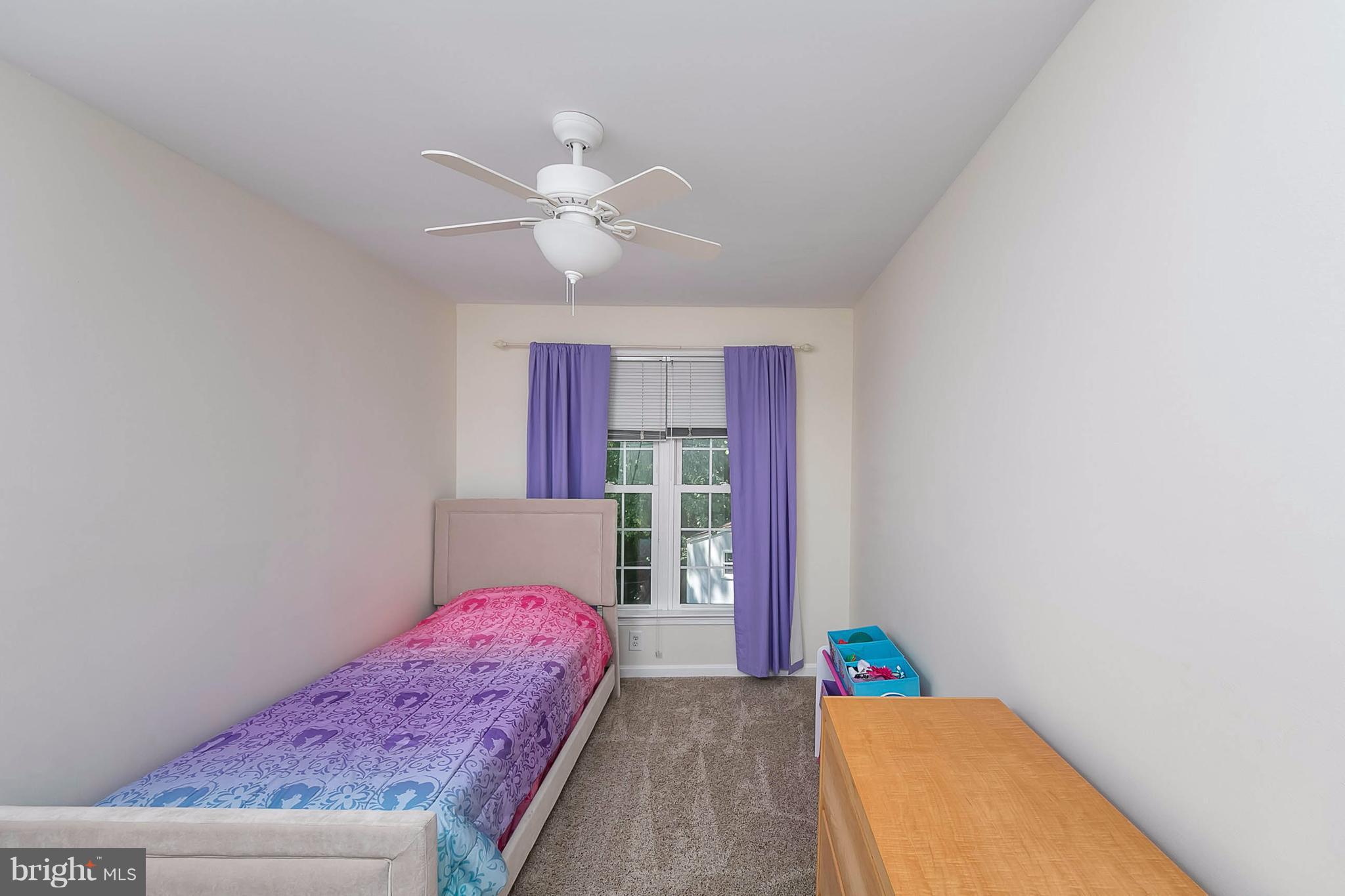 4608 Vicky Road Baltimore, MD 21236 - Photo 20 of 30 a bedroom with a bed and a window