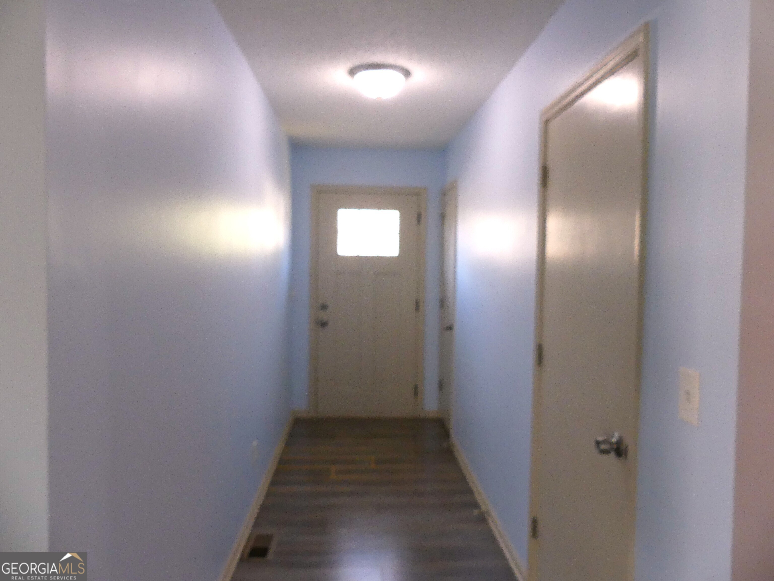 185 Stancil Drive Toccoa, GA 30577 - Photo 8 of 36 a view of hallway with an entryway