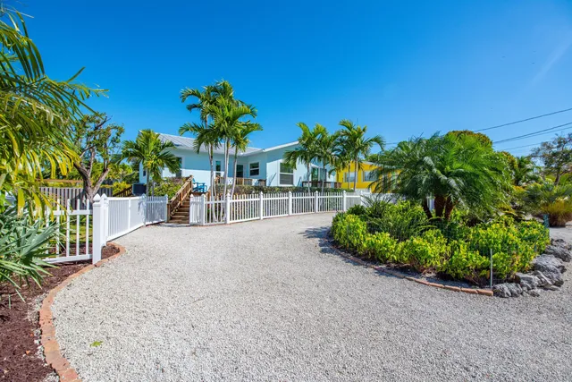 $837,500 | 29115 Rose Drive, Big Pine Key, FL 33043