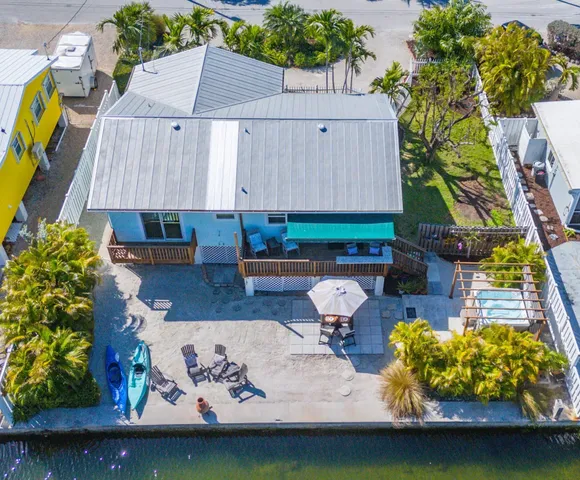 $837,500 | 29115 Rose Drive, Big Pine Key, FL 33043
