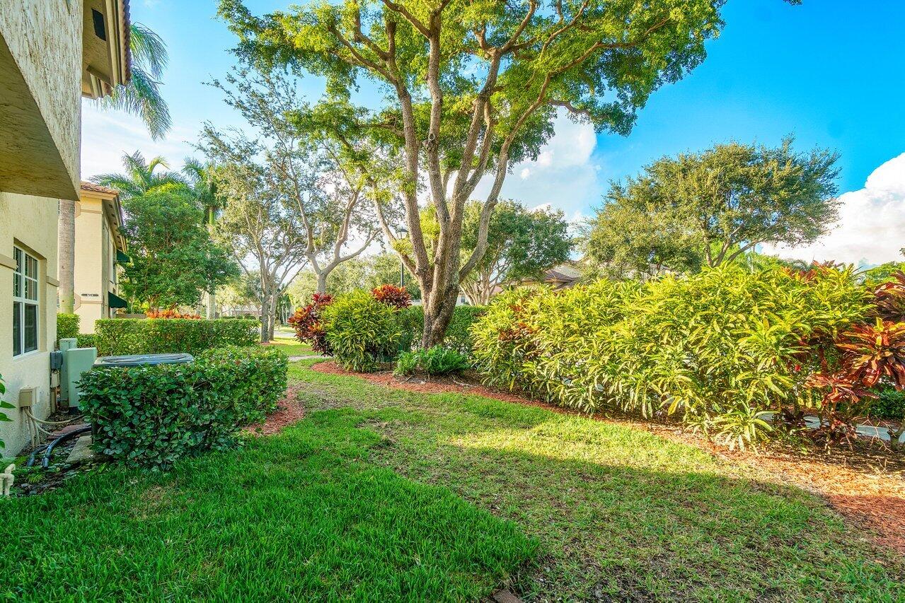 6652 Via Regina Boca Raton, FL 33433 - Photo 24 of 32 029-6652ViaRegina-BocaRaton-FL-33433-SMA
