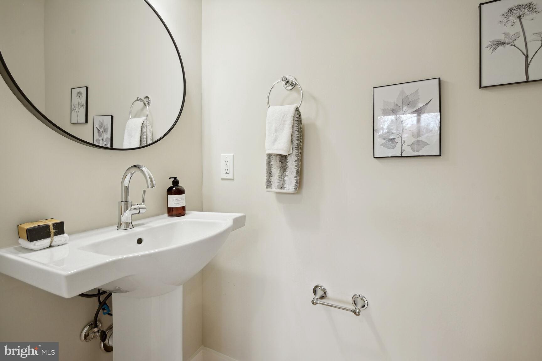 1256 Cresthaven Drive Silver Spring, MD 20903 - Photo 15 of 26