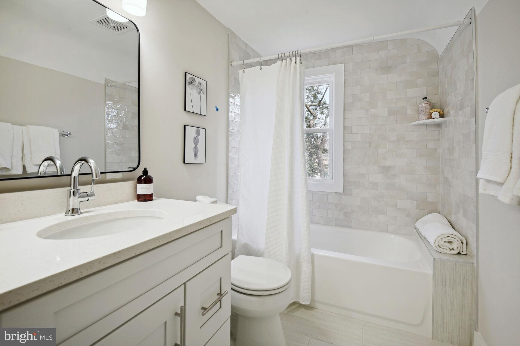 1256 Cresthaven Drive Silver Spring, MD 20903 - Photo 17 of 26