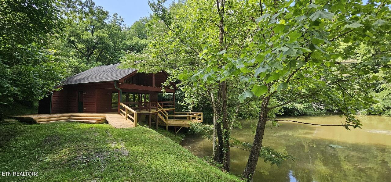 360 Front Street Luttrell, TN 37779 - Photo 3 of 53 Guest Pond House