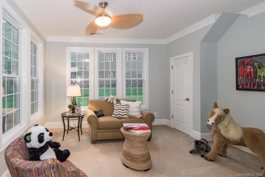11210 Wheat Ridge Road Charlotte, NC 28277 - Photo 4 of 47 Gallery Image 4