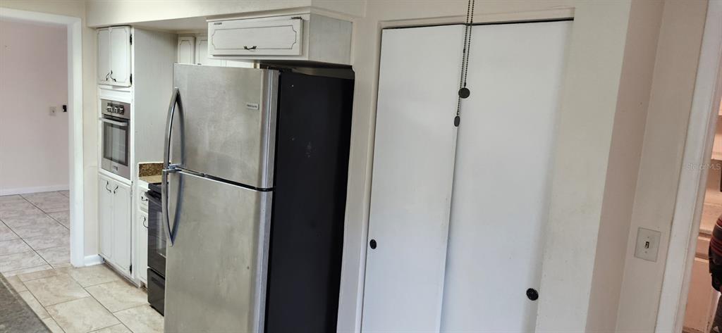 1010 Gulf Road Tarpon Springs, FL 34689 - Photo 4 of 13