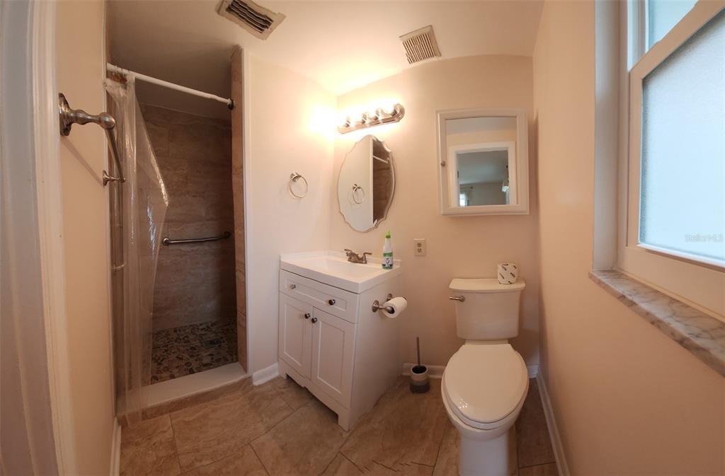 1010 Gulf Road Tarpon Springs, FL 34689 - Photo 7 of 13