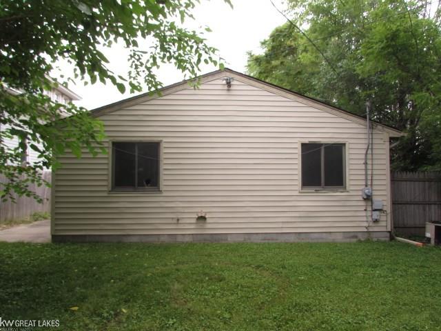 16932 Stephens Eastpointe, MI 48021 - Photo 14 of 16
