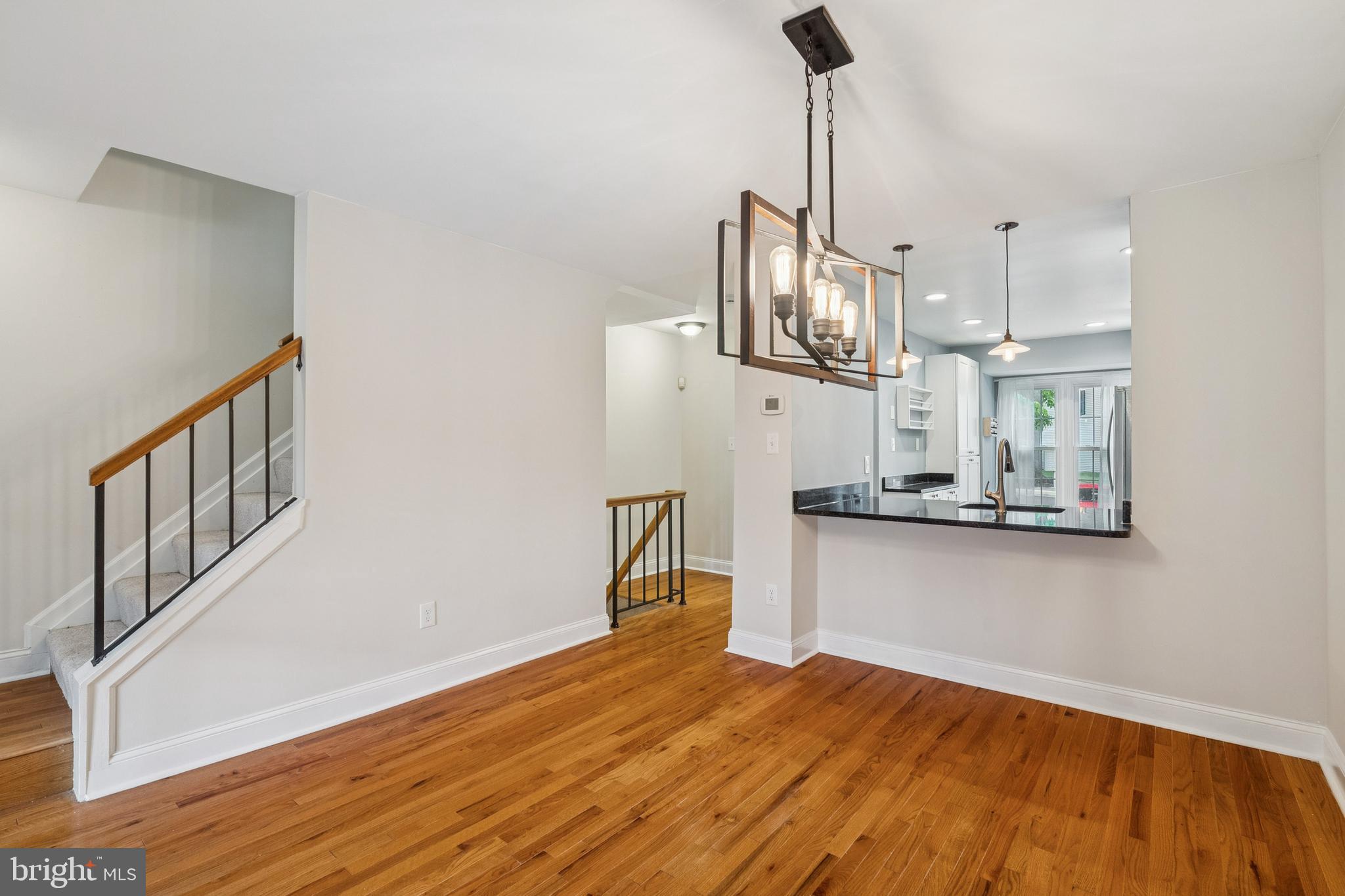 8482 Springfield Oaks Drive Springfield, VA 22153 - Photo 9 of 27 Gallery Image 9
