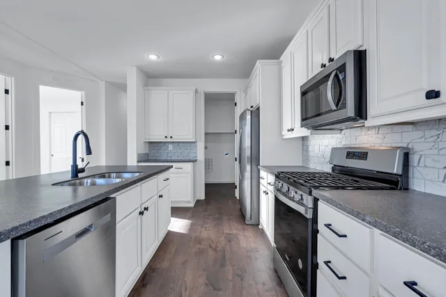 $189,900 | 808 Butternut Trail, Redding, CA 96003