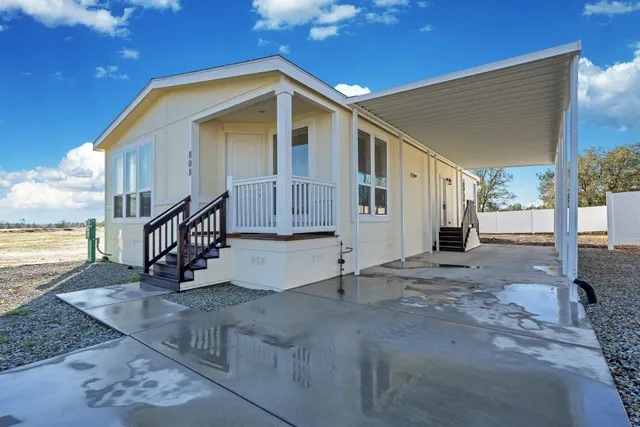 $189,900 | 808 Butternut Trail, Redding, CA 96003
