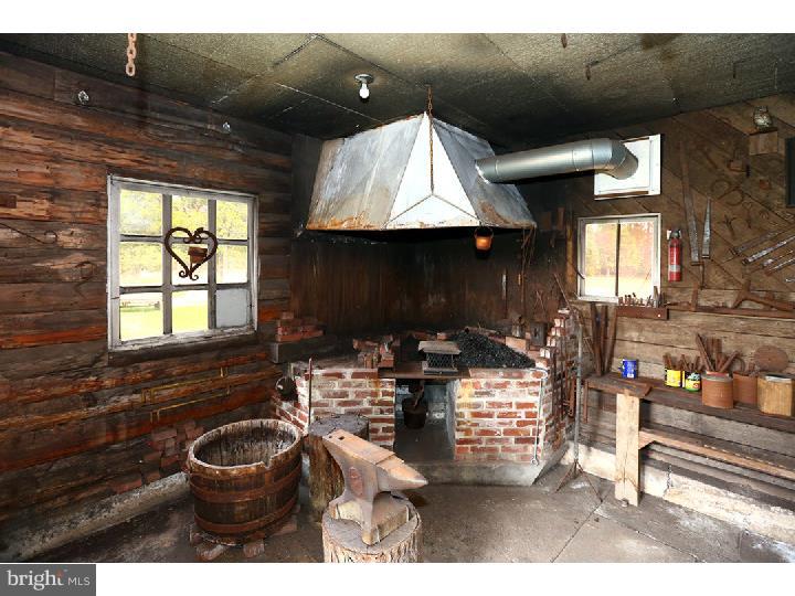 39 Gessner Road Kintnersville, PA 18930 - Photo 12 of 14 Gallery Image 12