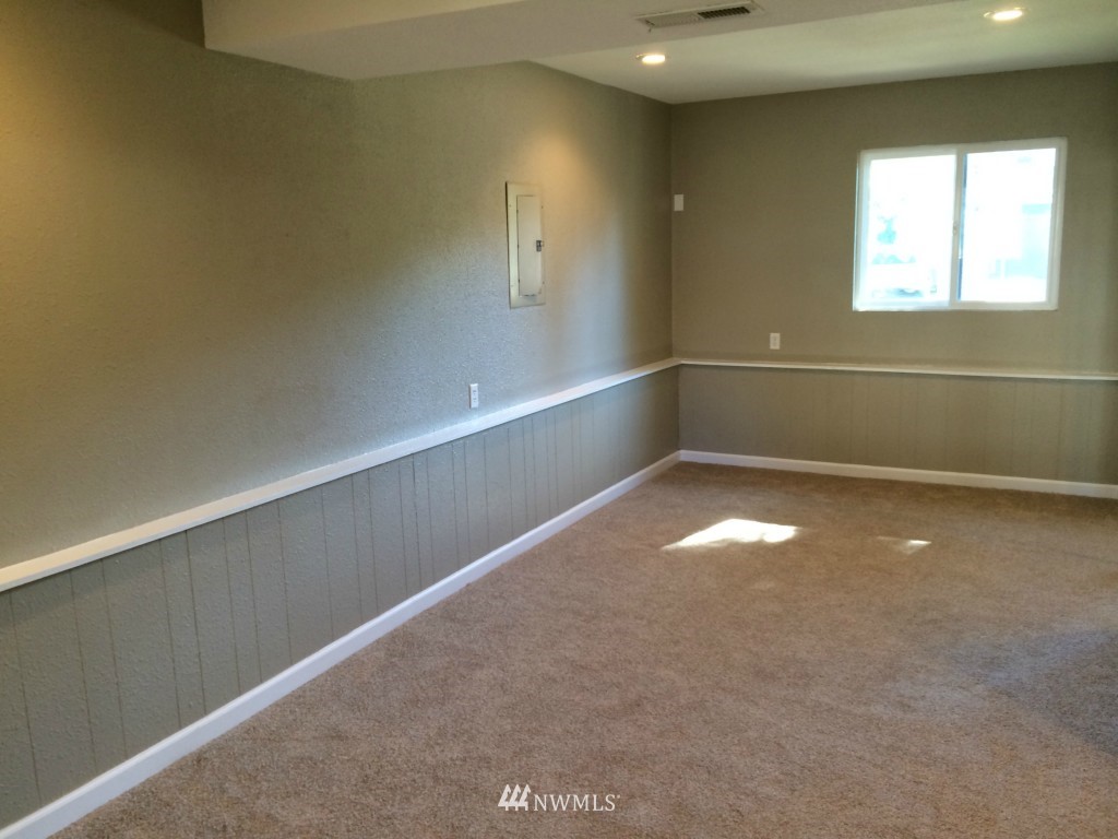 18827 110th Court Southeast Renton, WA 98055 - Photo 18 of 25 Gallery Image 18
