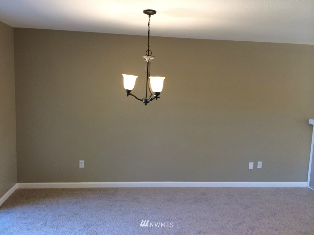 18827 110th Court Southeast Renton, WA 98055 - Photo 9 of 25 Gallery Image 9