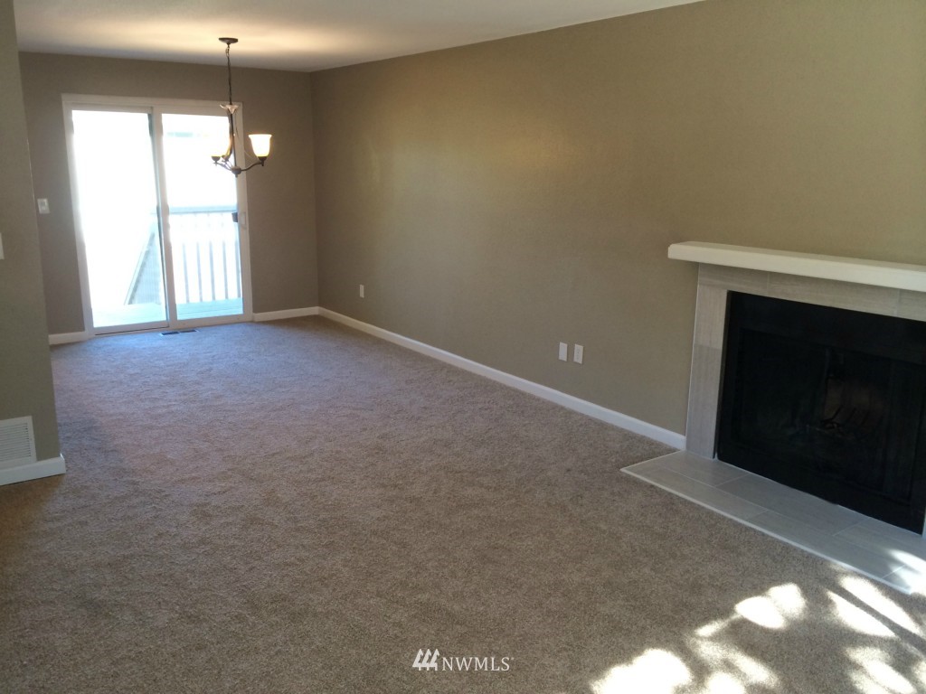 18827 110th Court Southeast Renton, WA 98055 - Photo 10 of 25 Gallery Image 10