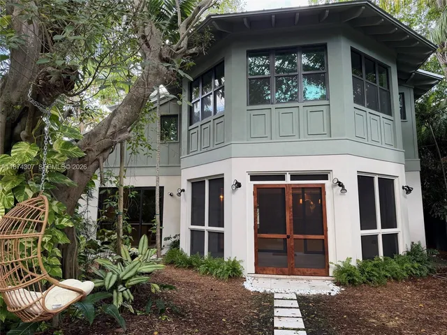 $4,900,000 | 2330 Overbrook Street, Coconut Grove, FL 33133